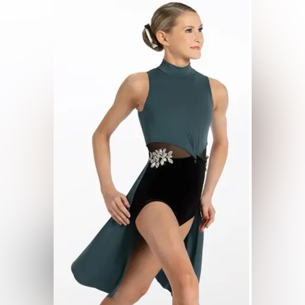 Elegant Black and Blue Dance Costume
